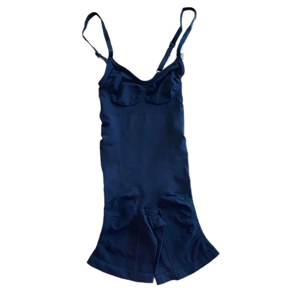 Nilit Mid-Thigh Body Shaper Butt Lifter